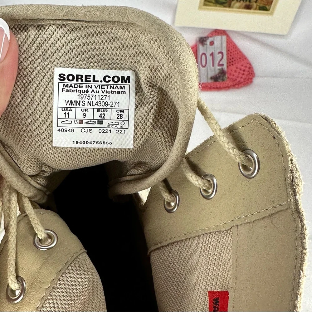 NWT Sorel Caribou OTM WaterProof Ancient Fossil/Chalk Boots Size 11 - Picture 11 of 14
